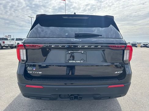 New 2026 Ford Explorer Active image 5