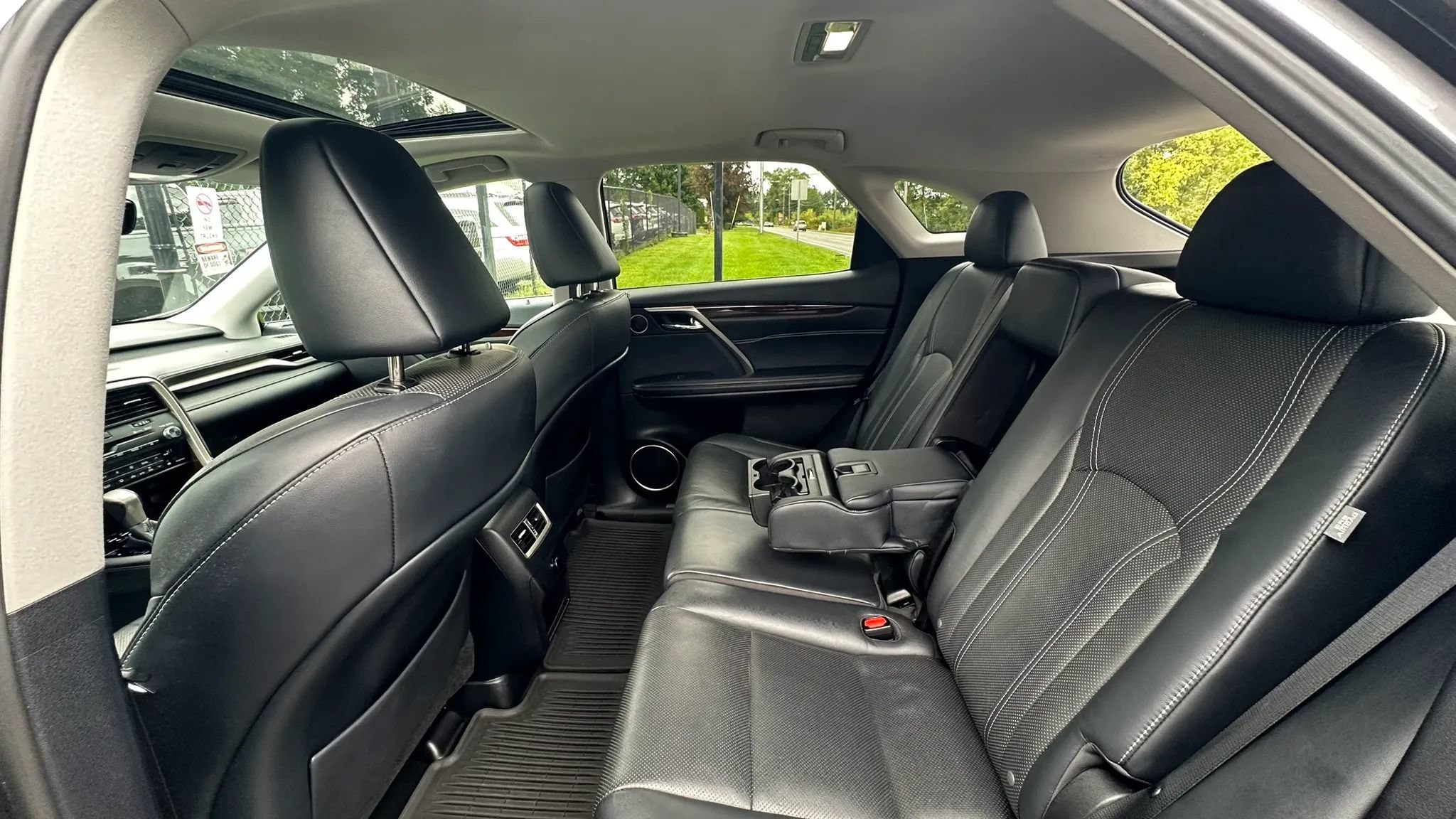 Used 2018 Lexus RX 350 AWD w/ Premium Package image 34
