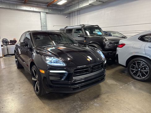 Used 2024 Porsche Macan S image 3