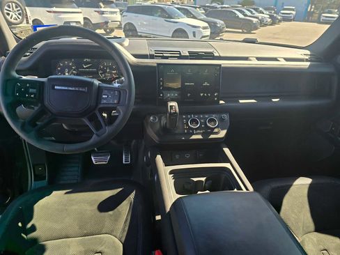Used 2022 Land Rover Defender 110 V8 image 22