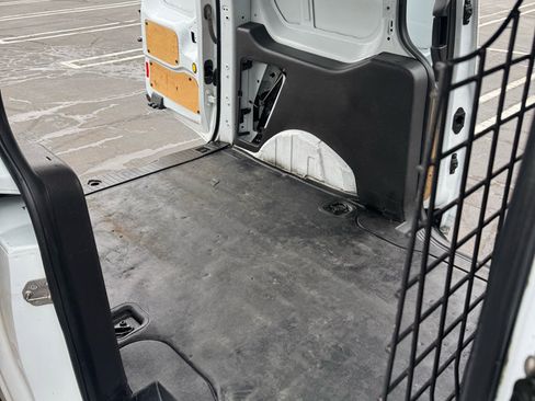 Used 2016 Ford Transit Connect XLT image 17