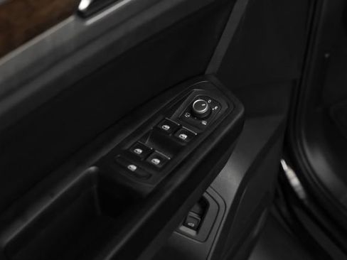 Used 2019 Volkswagen Atlas SEL Premium AWD/4WD image 38