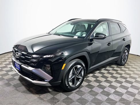 Used 2025 Hyundai Tucson SEL AWD/4WD image 3