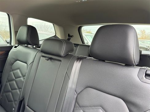 New 2026 Volkswagen Atlas SE image 33