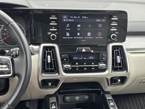 Used 2021 Kia Sorento S w/ Panoramic Sunroof Package FWD image 16