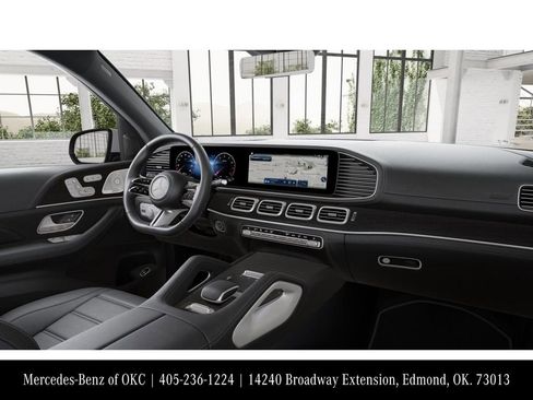 New 2026 Mercedes-Benz GLS 580 4MATIC image 6