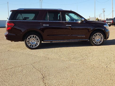 Used 2023 Ford Expedition Max Platinum AWD/4WD image 5