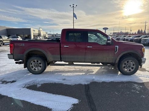 Used 2017 Ford F250 Lariat image 9
