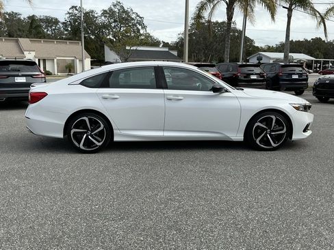 Used 2021 Honda Accord Sport image 9