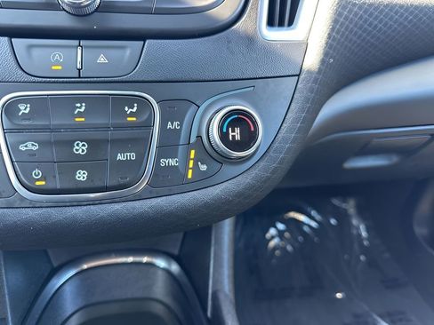 Used 2024 Chevrolet Malibu LT image 20