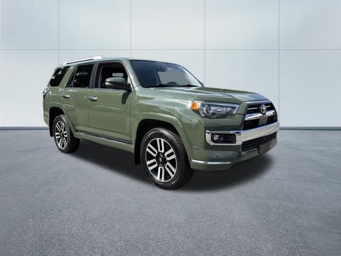 Used 2022 Toyota 4Runner Limited AWD/4WD image 4
