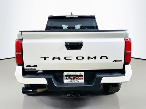 Used 2024 Toyota Tacoma SR5 AWD/4WD image 6