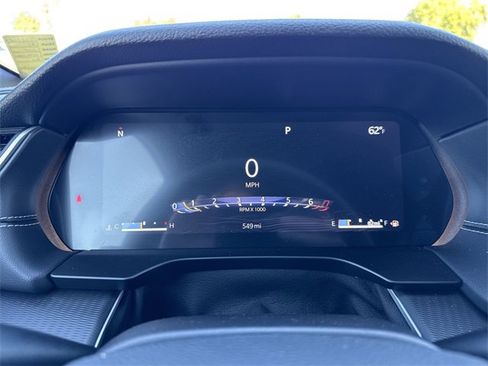 Used 2025 Jeep Grand Cherokee Laredo X image 12