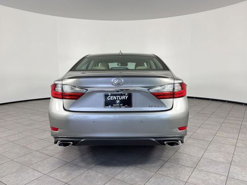 Used 2018 Lexus ES 350 w/ Luxury Package w/Wood Trim FWD image 10