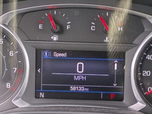 Used 2020 GMC Acadia SLE w/ Driver Convenience Package FWD image 11