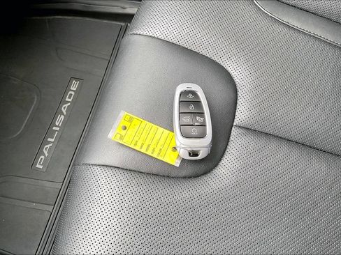 Used 2023 Hyundai Palisade SEL FWD image 10