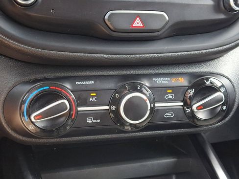 Used 2021 Kia Soul S FWD image 15