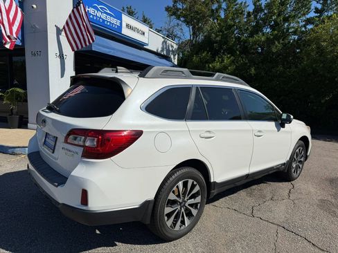 Used 2017 Subaru Outback 2.5i Limited AWD/4WD image 29