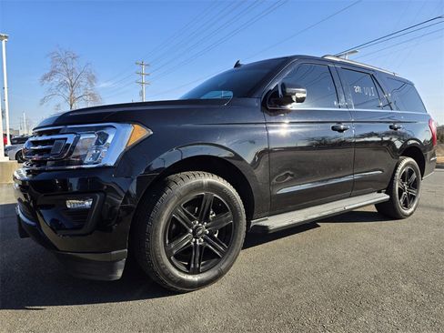 Used 2020 Ford Expedition XLT w/ Equipment Group 202A image 10