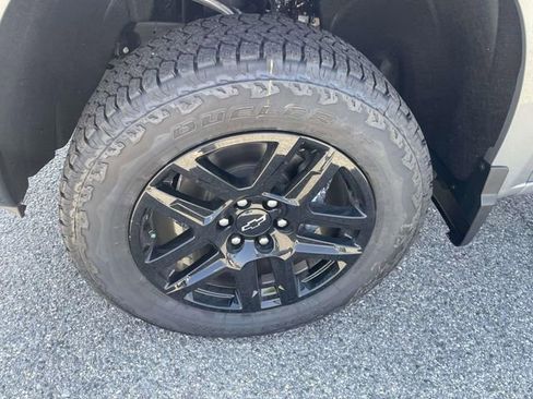 New 2026 Chevrolet Silverado 1500 LT Trail Boss w/ Convenience Package II AWD/4WD image 9