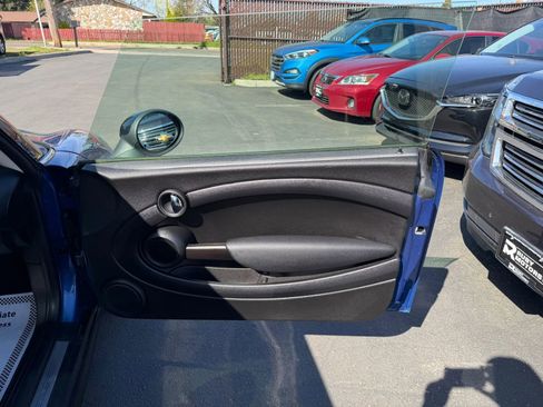 Used 2013 MINI Cooper Hardtop FWD image 13