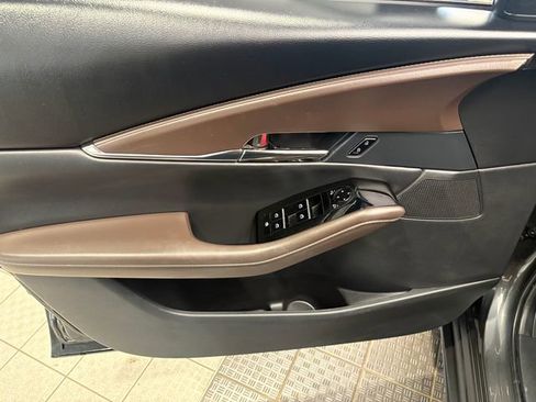 Used 2023 MAZDA CX-30 AWD 2.5 S w/ Premium Package image 6