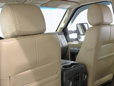 Used 2015 Ford F250 Lariat w/ Chrome Package AWD/4WD image 36