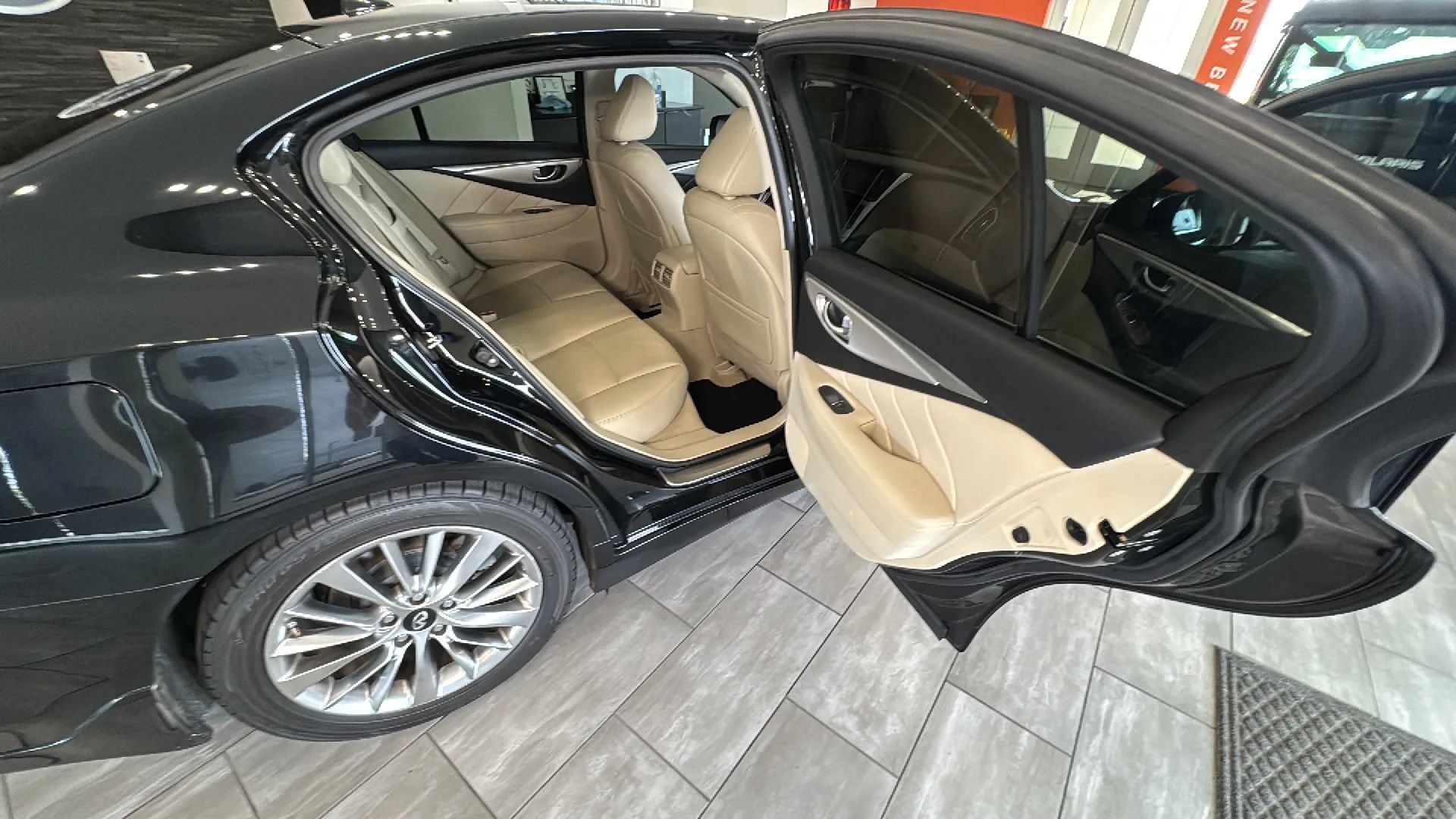 Used 2019 INFINITI Q50 Luxe w/ Cargo Package (L96) RWD image 53