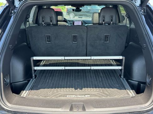 Used 2019 Chevrolet Blazer Premier w/ Sun and Wheels Package AWD/4WD image 4