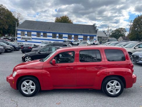 Used 2011 Chevrolet HHR LT image 3