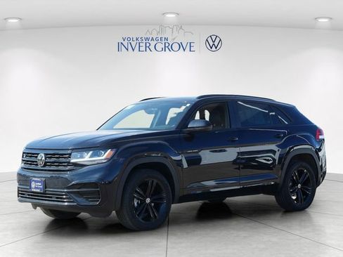 Certified 2023 Volkswagen Atlas Cross Sport SEL R-Line AWD/4WD image 3