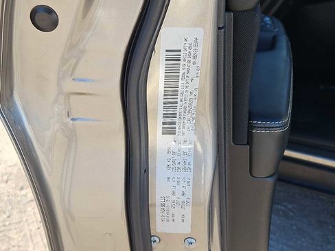 Used 2017 Jeep Cherokee Latitude image 37