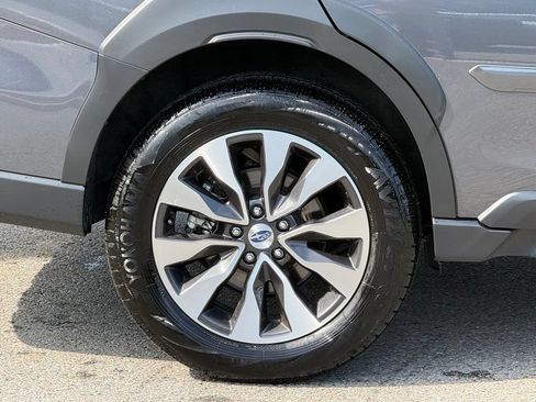 Used 2025 Subaru Outback Limited AWD/4WD image 13