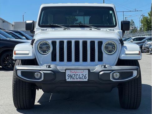 Used 2021 Jeep Wrangler Unlimited Sahara w/ Cold Weather Group AWD/4WD image 2