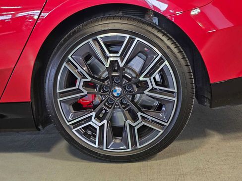 Used 2025 BMW i5 M60 w/ Premium Package AWD/4WD image 8