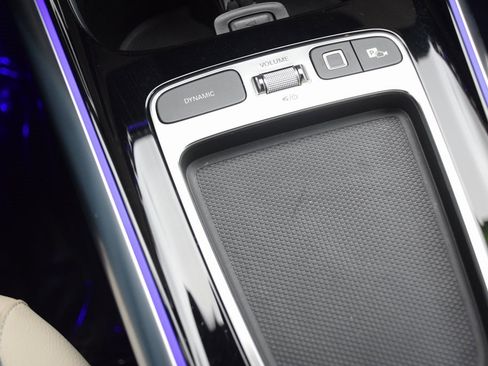 Certified 2025 Mercedes-Benz GLA 250 image 27