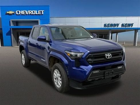 Used 2025 Toyota Tacoma SR5 AWD/4WD image 1