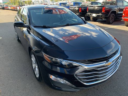 Used 2023 Chevrolet Malibu LT image 3