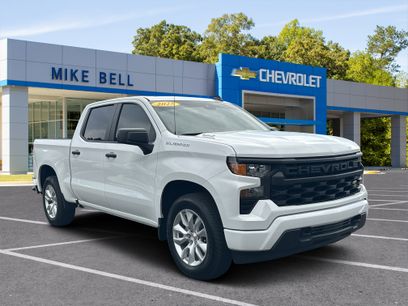 Used 2025 Chevrolet Silverado 1500 Custom
