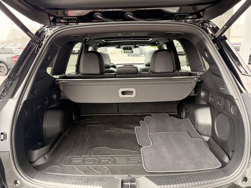 Used 2025 Subaru Forester Sport image 35