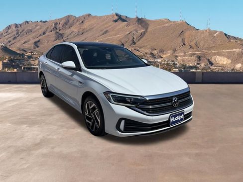 Certified 2024 Volkswagen Jetta SEL image 15