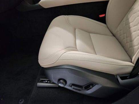 New 2026 Volvo XC90 B6 Plus image 25