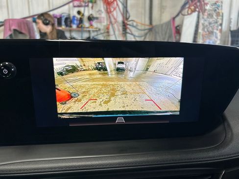 Certified 2024 Buick Encore GX Avenir w/ Avenir Convenience Package AWD/4WD image 23