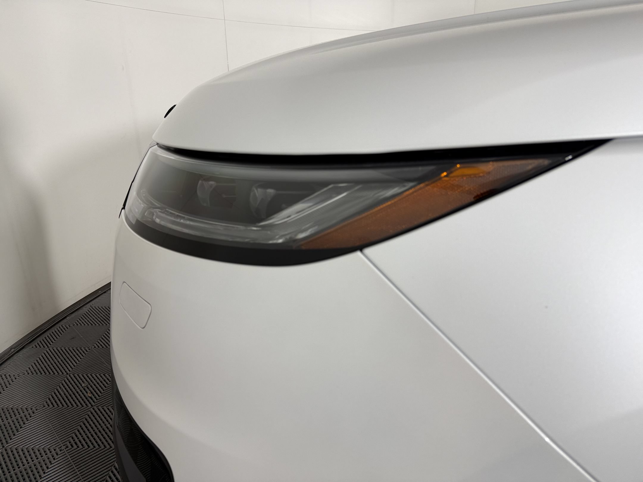 New 2027 Land Rover Range Rover Sport Battersea AWD/4WD image 12