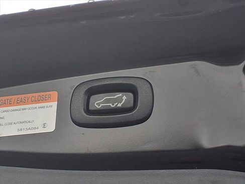 Used 2020 Mitsubishi Outlander SEL image 31