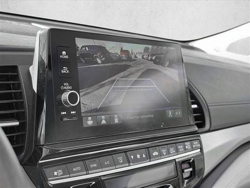 Used 2025 Honda Odyssey EX-L image 15