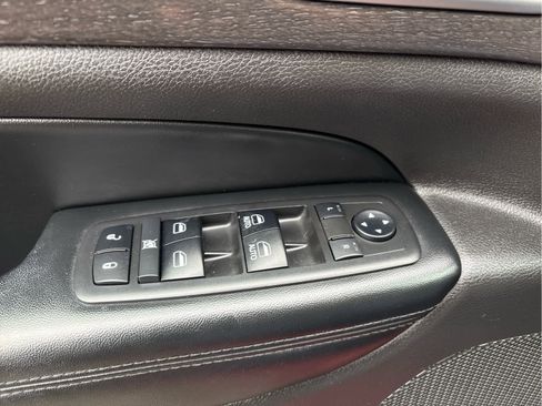 Used 2018 Jeep Grand Cherokee Altitude image 29