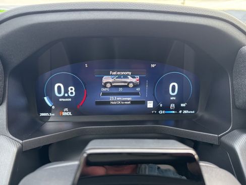 Used 2025 Ford Explorer ST-Line image 10