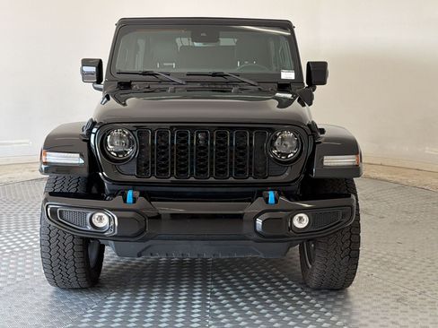 Used 2024 Jeep Wrangler High Altitude AWD/4WD image 6