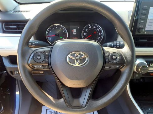 Certified 2022 Toyota RAV4 XLE w/ Convenience Package FWD image 25